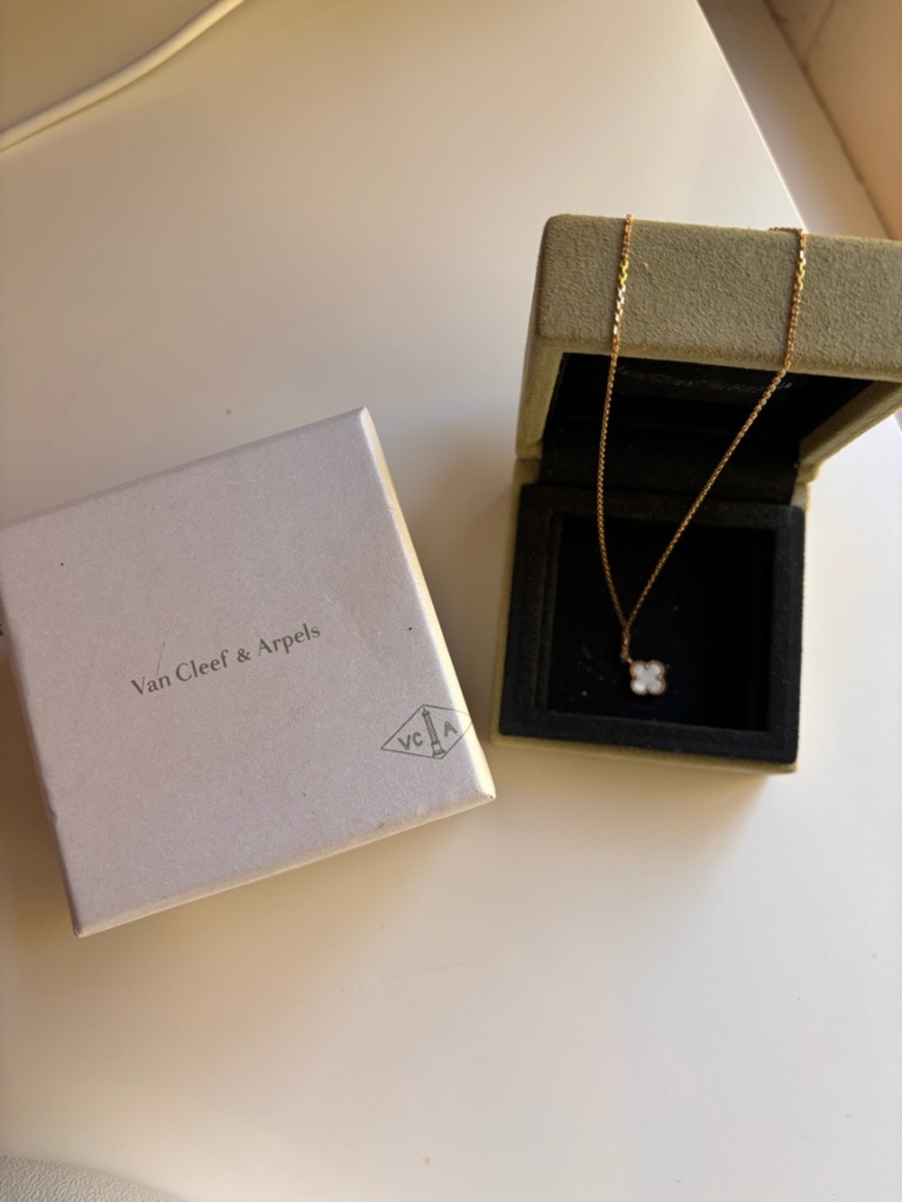 Van Cleef & Arpels sweet Alhambra necklace